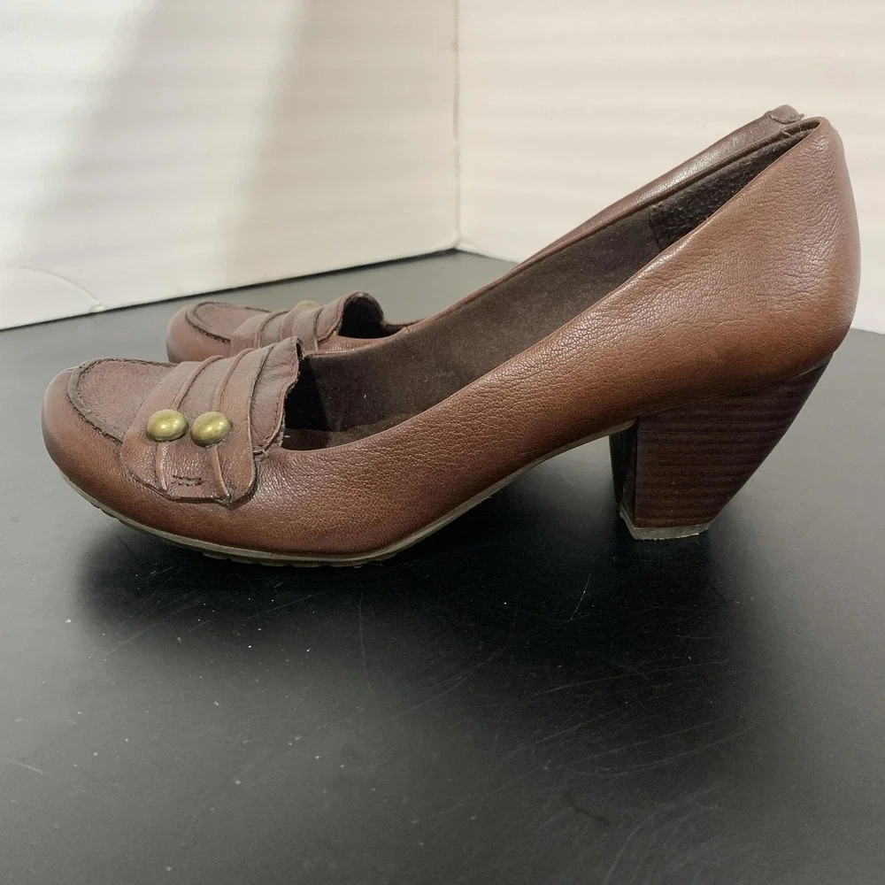 BareTraps Shoes Womens Size 8 Brown Tina Leather Loafer Pumps Block Heel Slip On